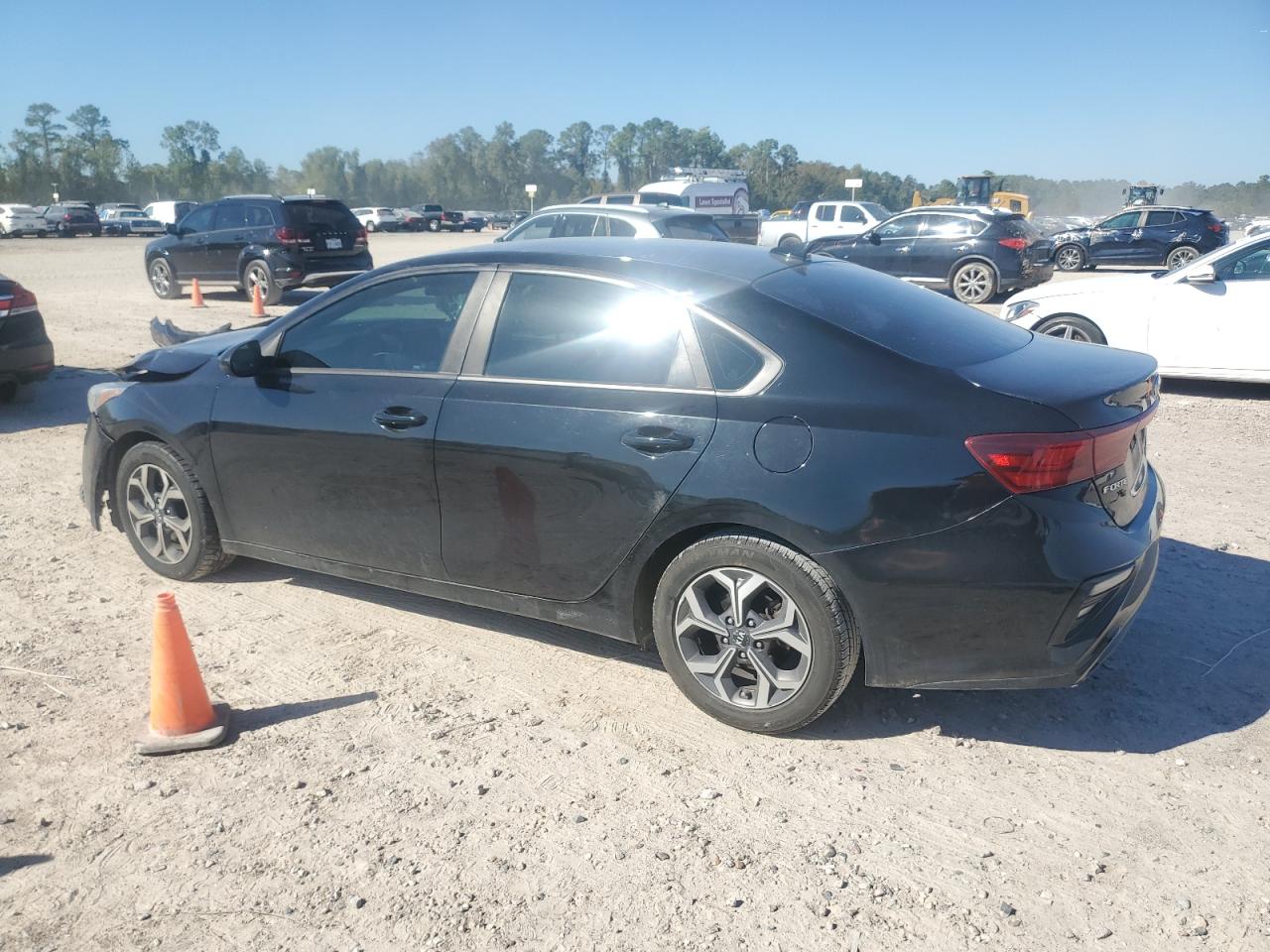 2019 Kia Forte - Image 2