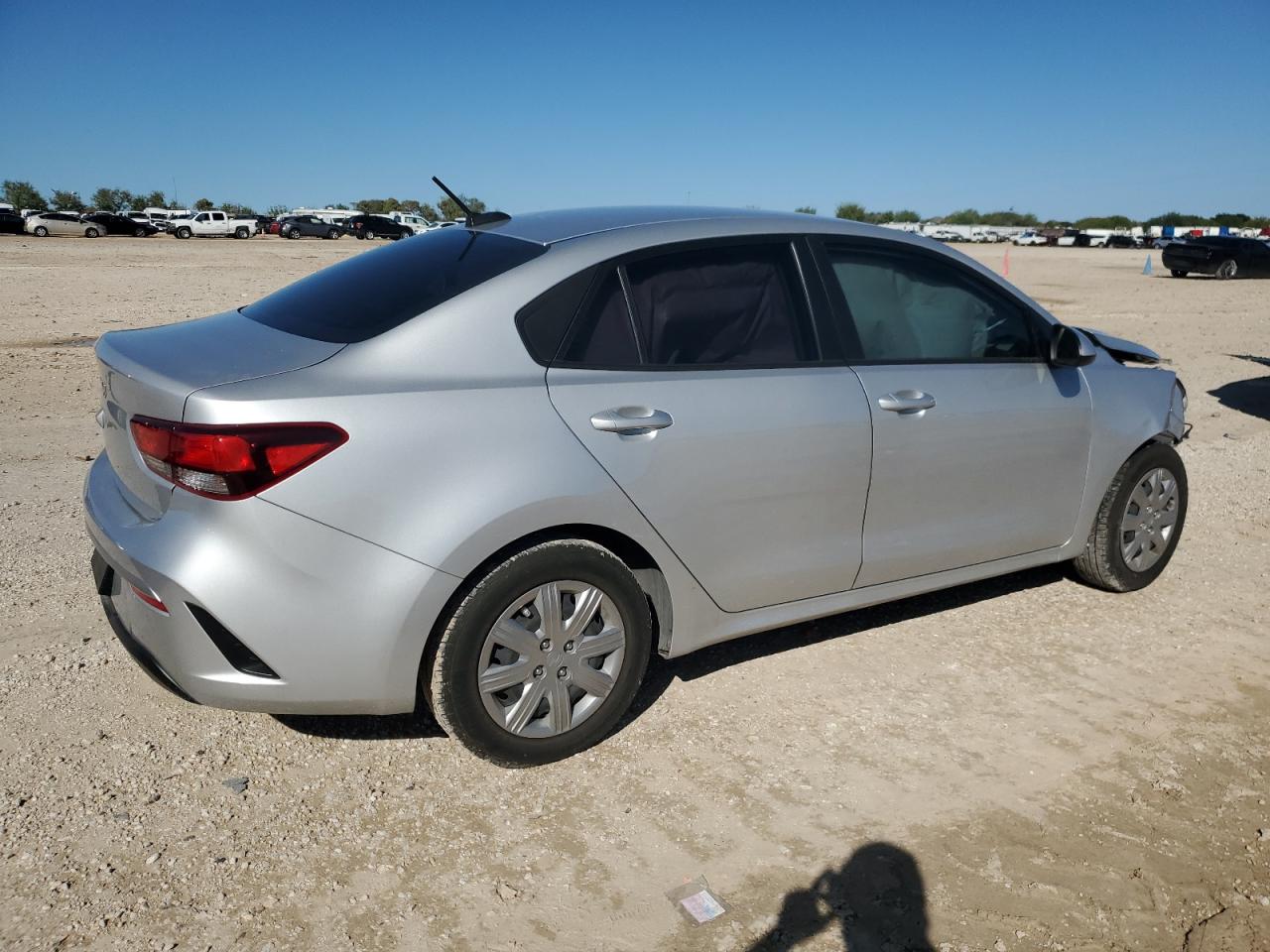2022 Kia Rio - Image 3