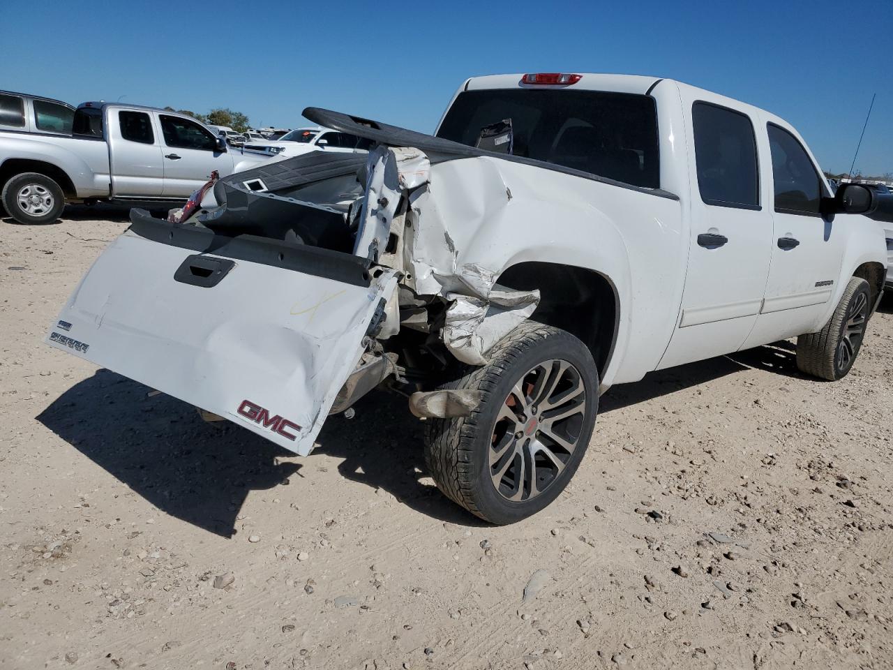 2012 GMC Sierra - Image 3