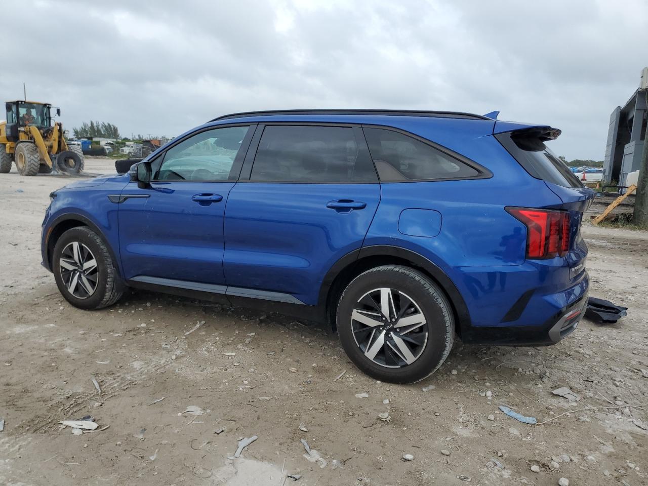 2023 Kia Sorento - Image 2