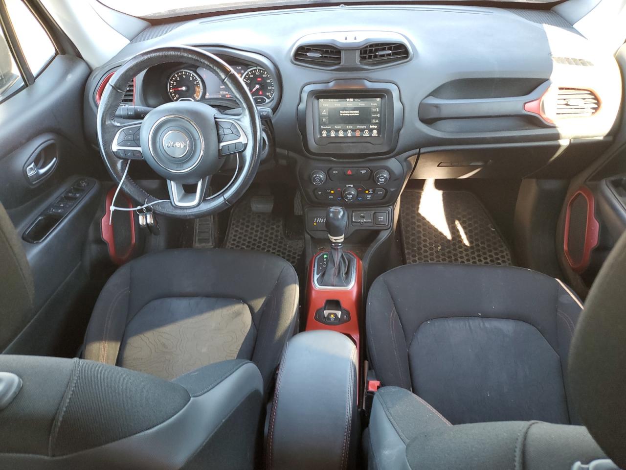 2018 Jeep Renegade - Image 8