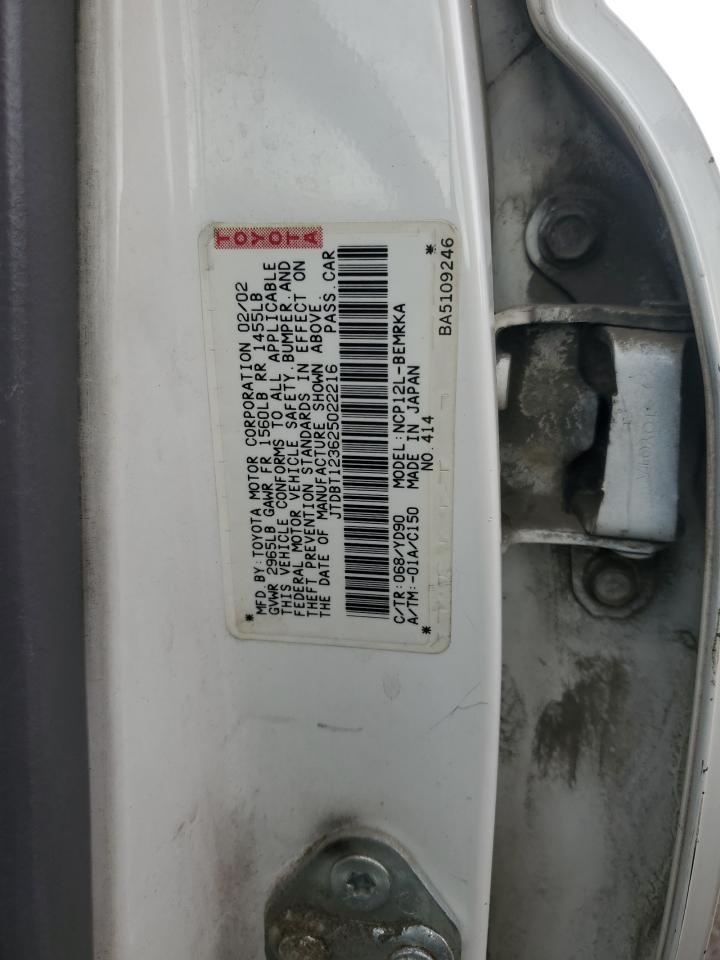2002 Toyota Echo - Image 12