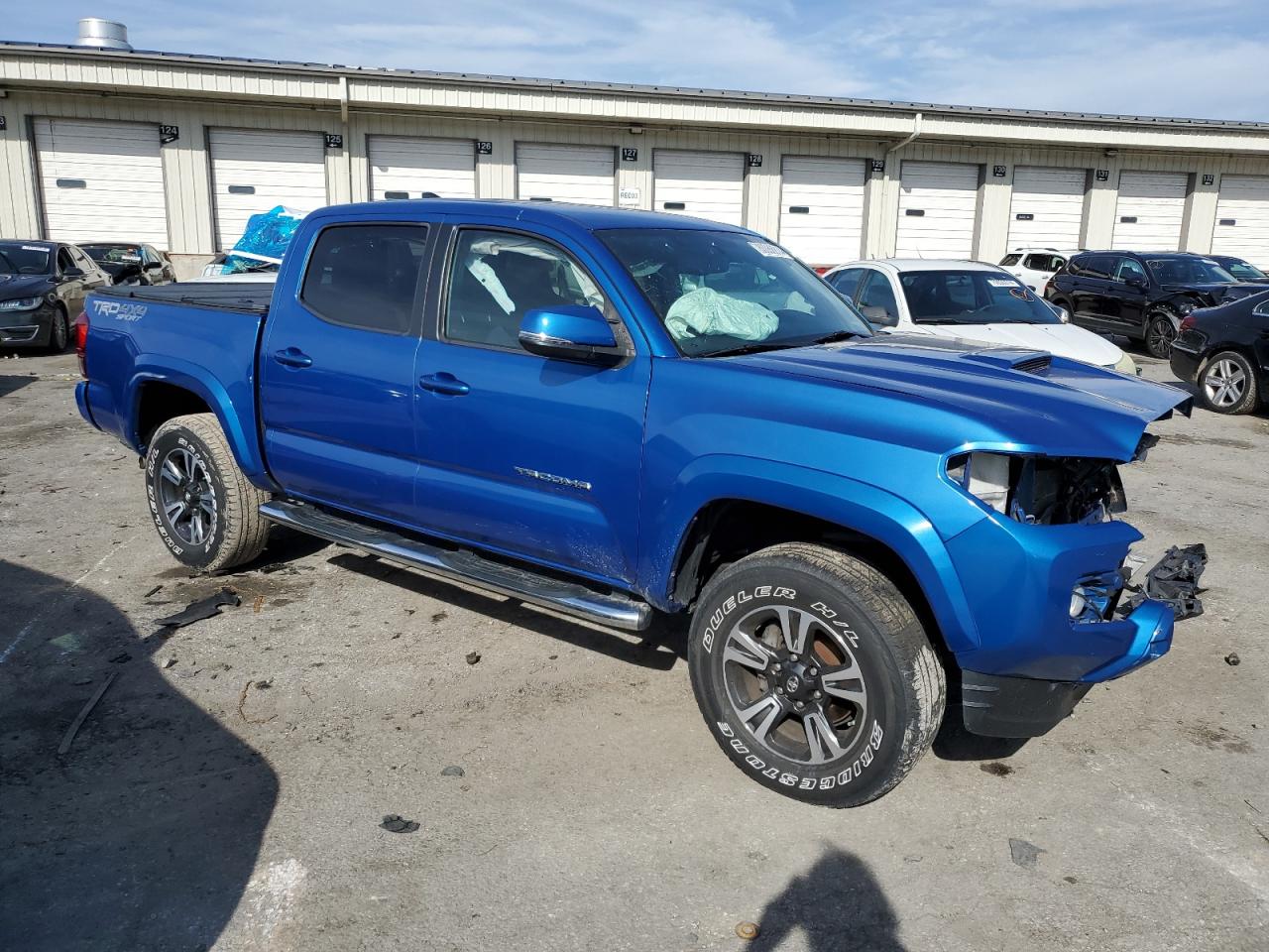 VIN 3TMCZ5AN2GM021515 2016 TOYOTA TACOMA no.4