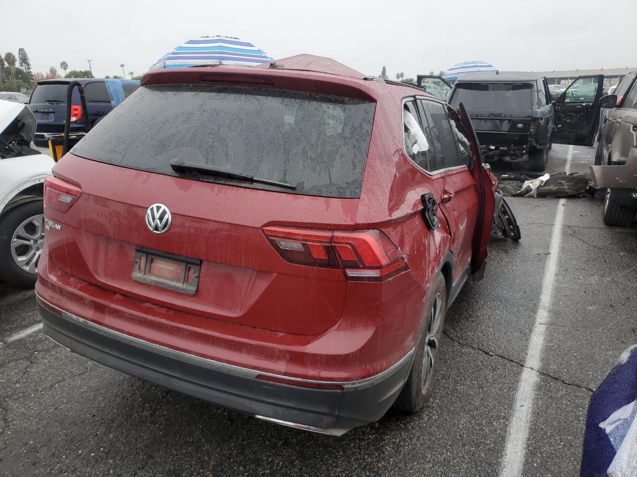 2020 Volkswagen Tiguan - Image 3