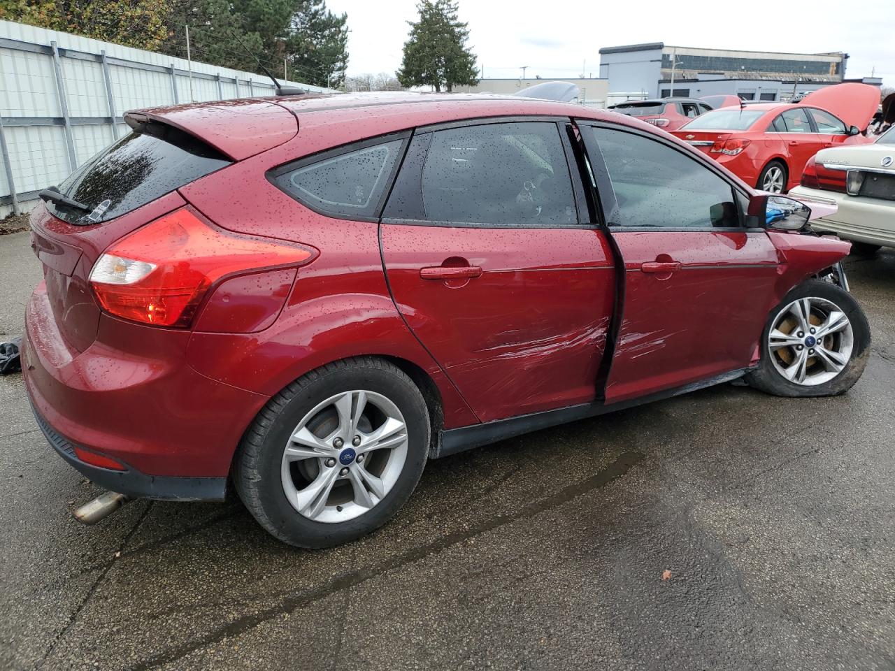 VIN 1FADP3K27EL257388 2014 FORD FOCUS no.3