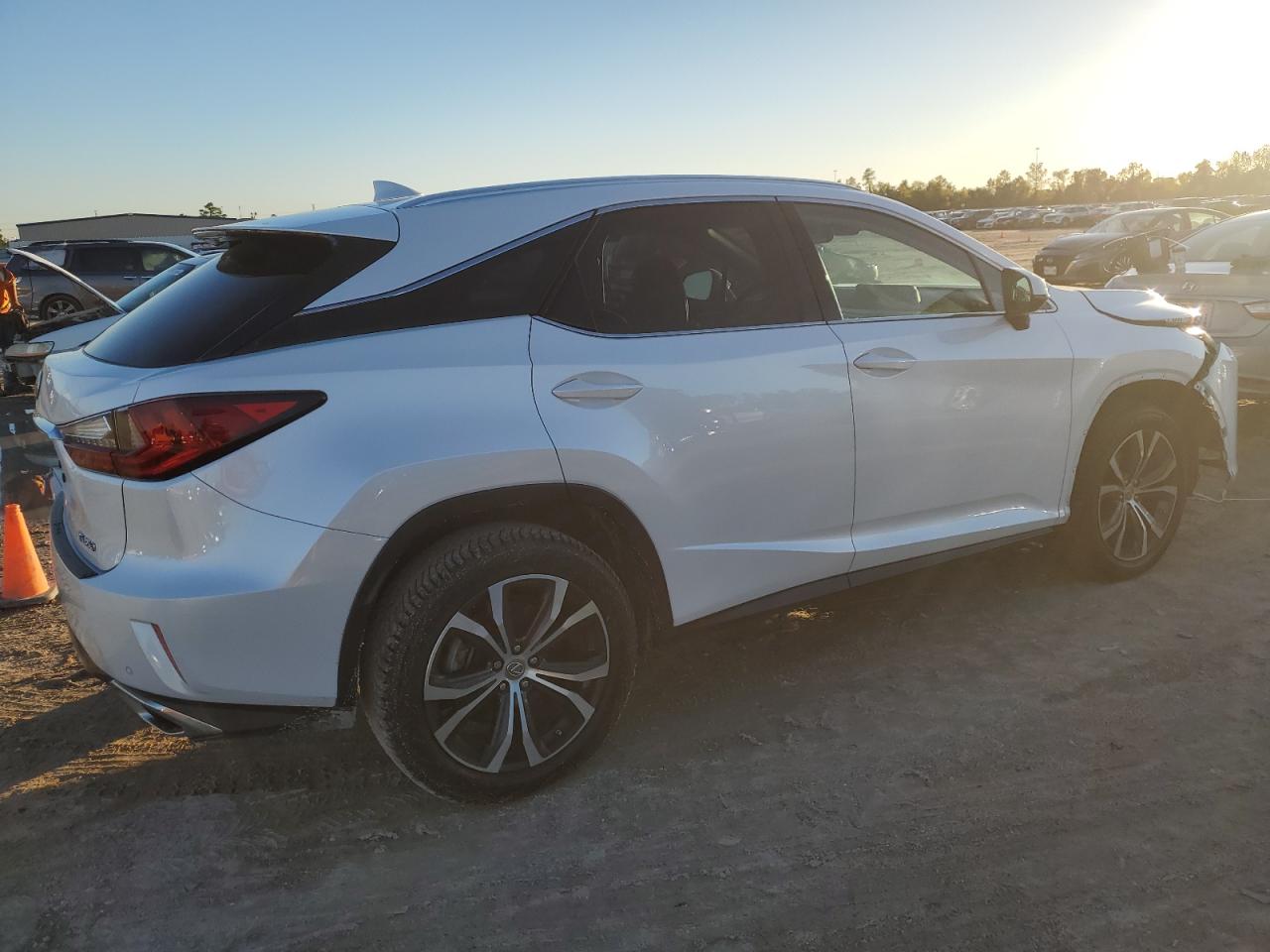 2017 Lexus RX - Image 3