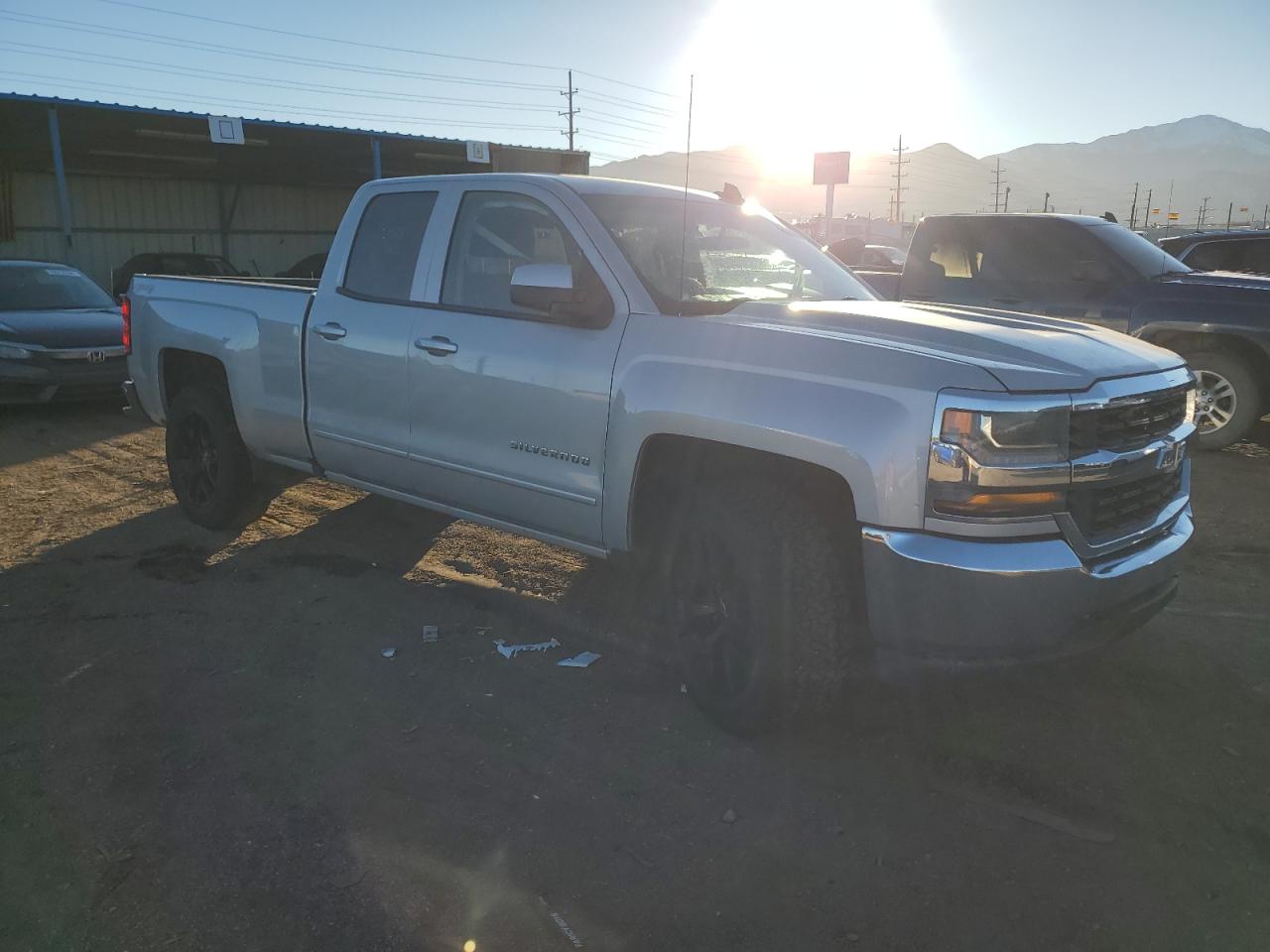 2017 Chevrolet Silverado - Image 4