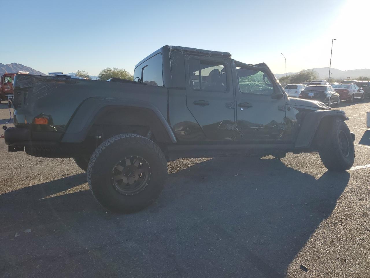 2021 Jeep Gladiator - Image 3
