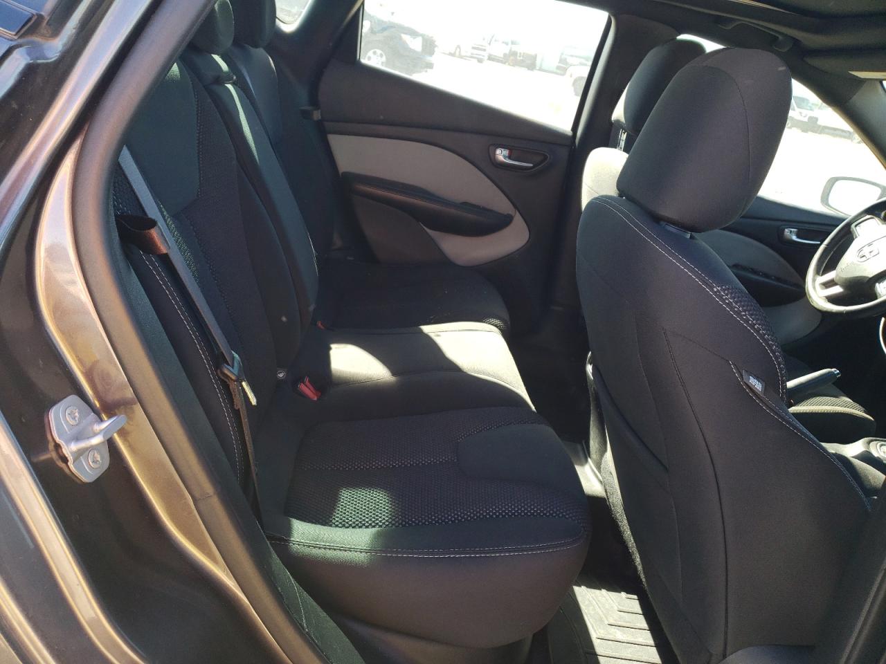 2015 Dodge Dart - Image 10