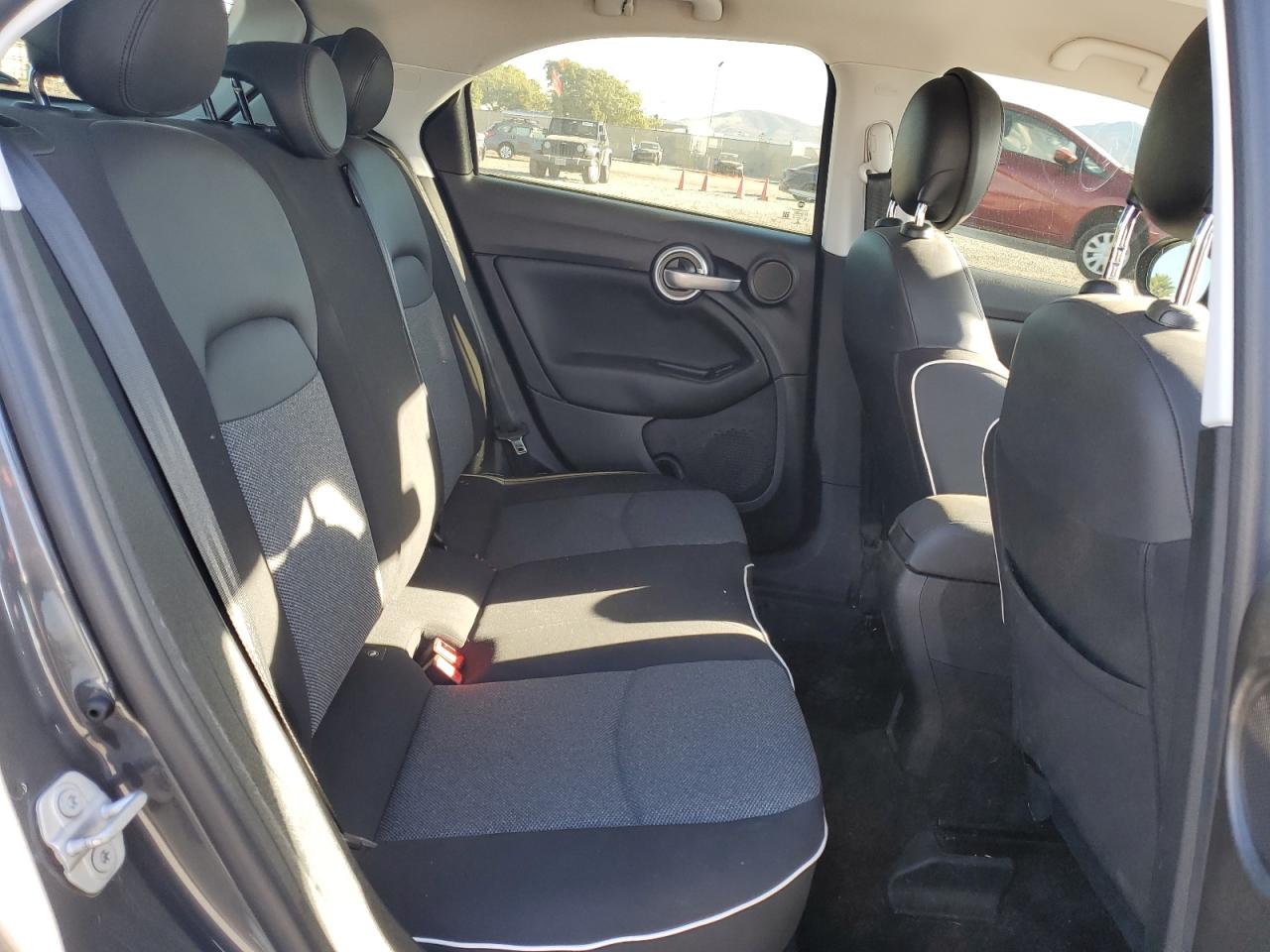 2018 Fiat 500 - Image 10