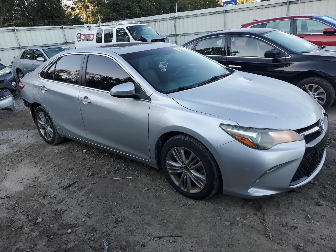 VIN 4T1BF1FK8FU087472 2015 TOYOTA CAMRY no.4