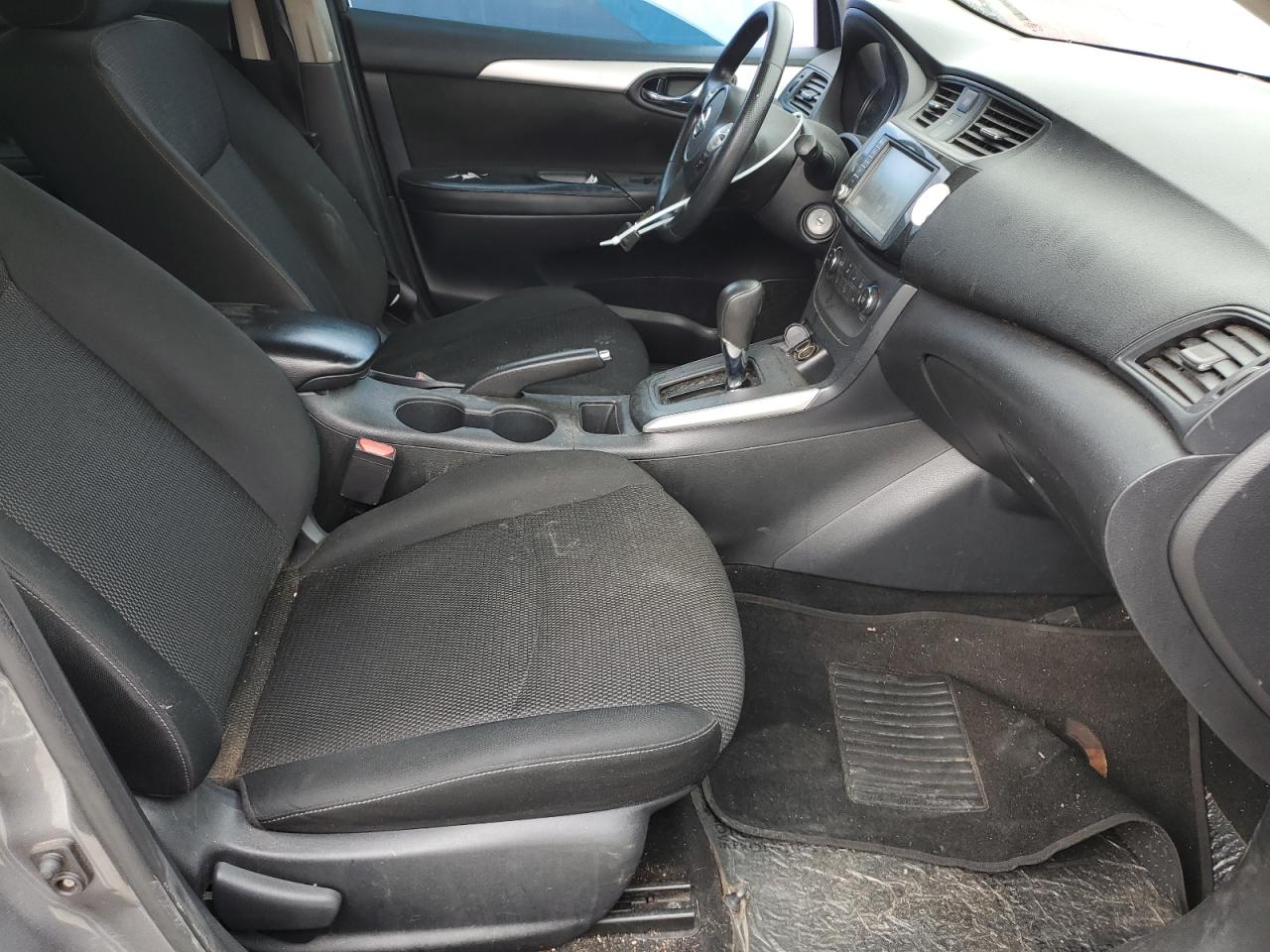 2019 Nissan Sentra - Image 7