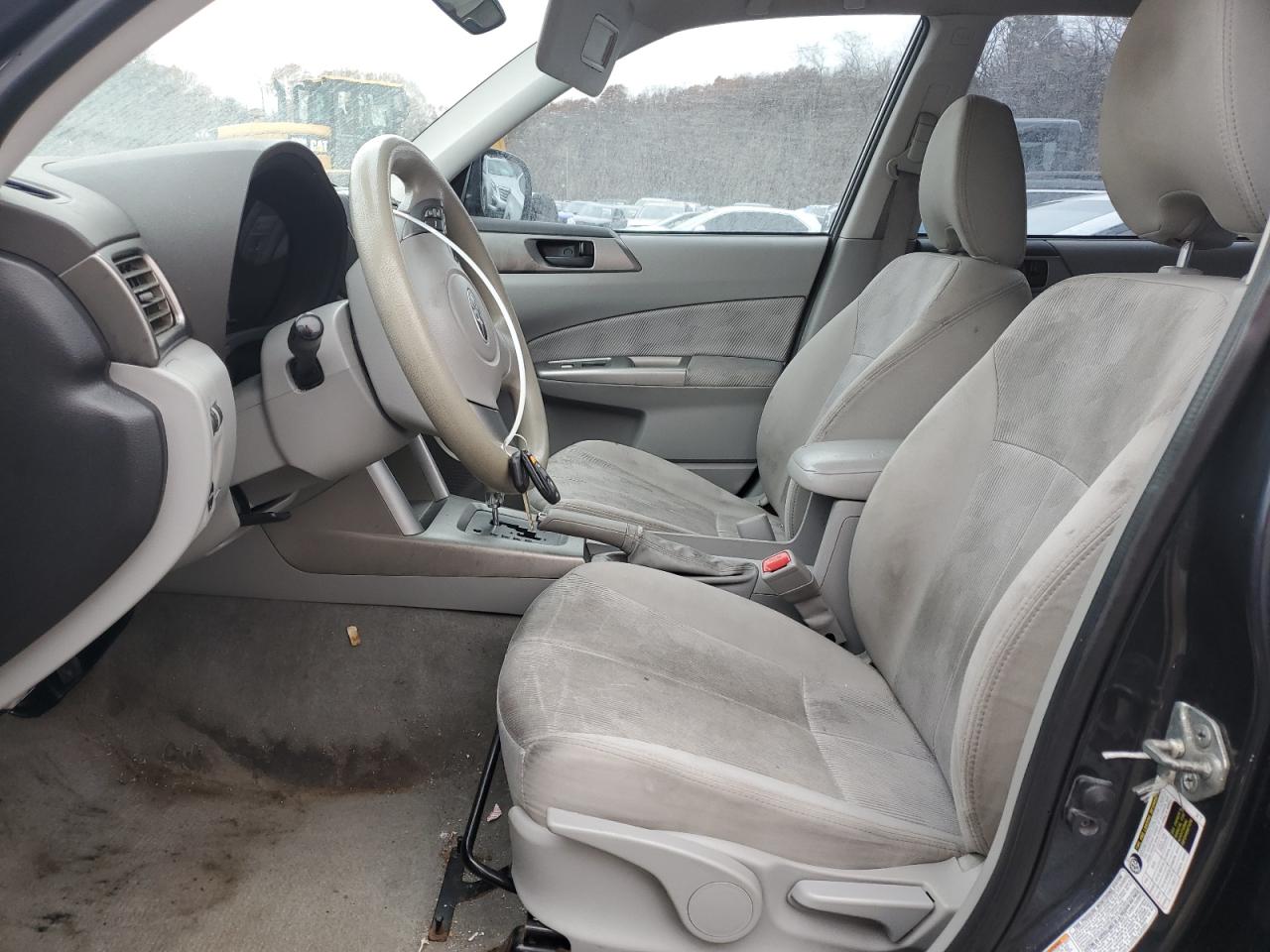 2010 Subaru Forester - Image 7