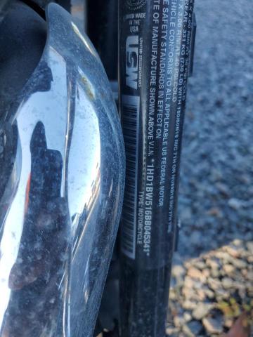 2011 HARLEY-DAVIDSON FLSTC   