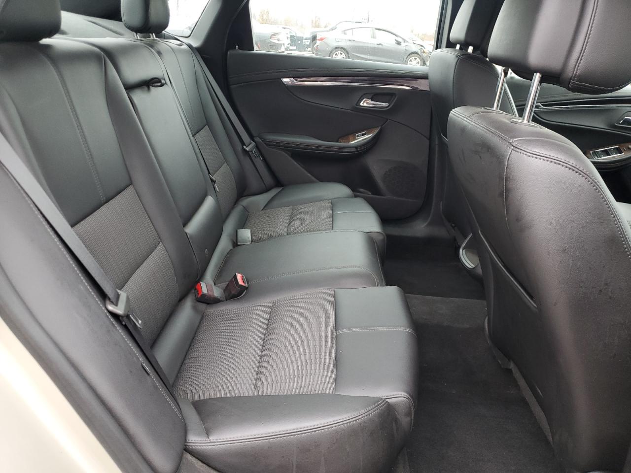 2014 Chevrolet Impala - Image 10