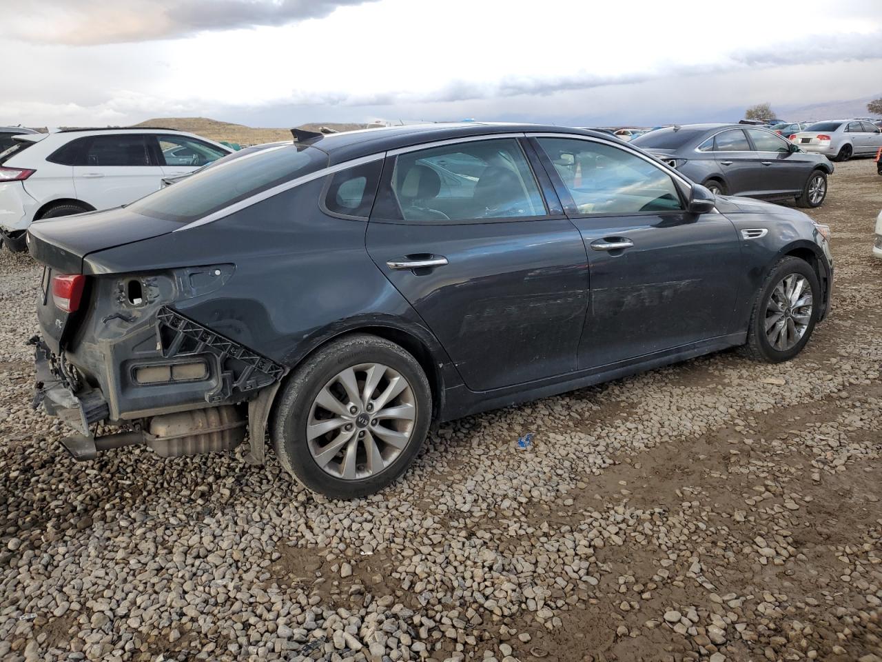 VIN 5XXGU4L3XGG109431 2016 KIA OPTIMA no.3