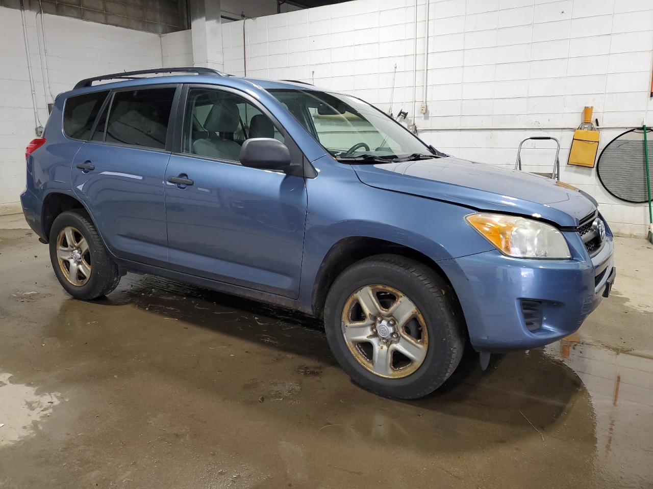2011 Toyota RAV 4 - Image 4