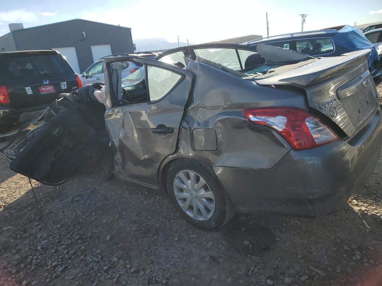 VIN 3N1CN7AP6FL805387 2015 NISSAN VERSA no.2