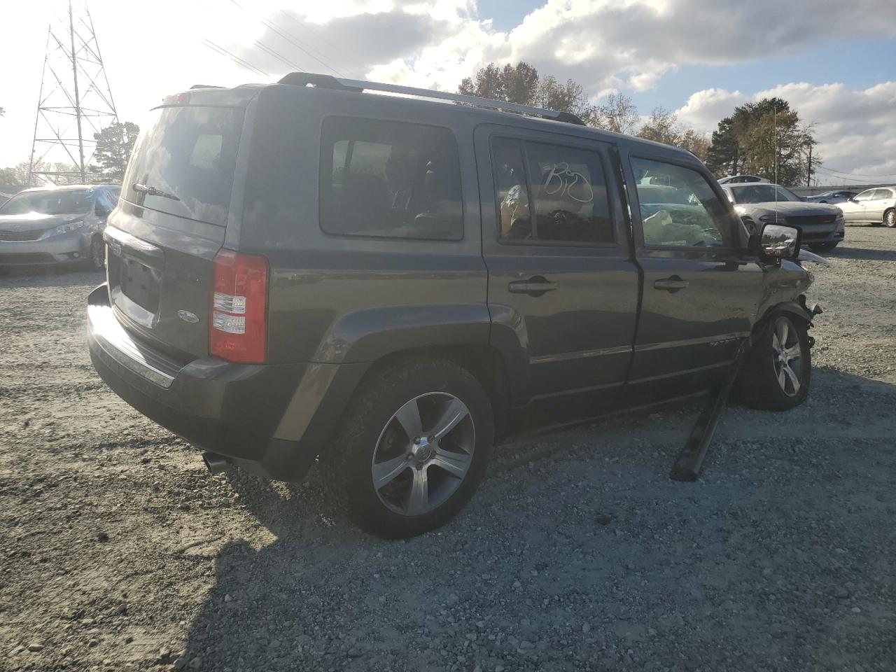 VIN 1C4NJRFB1GD814838 2016 JEEP PATRIOT no.3