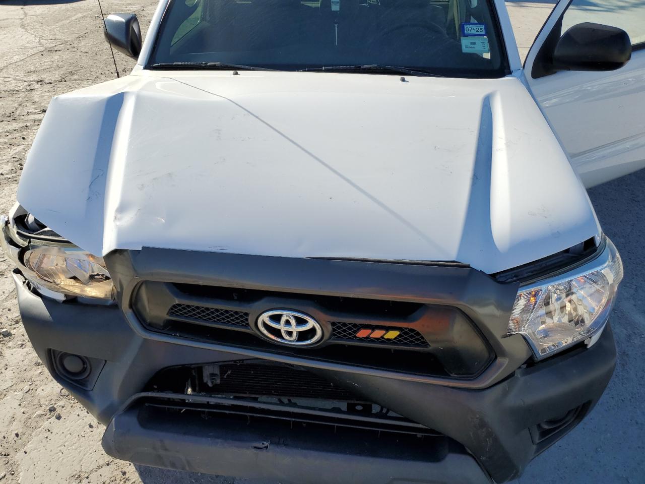 2014 Toyota Tacoma - Image 12