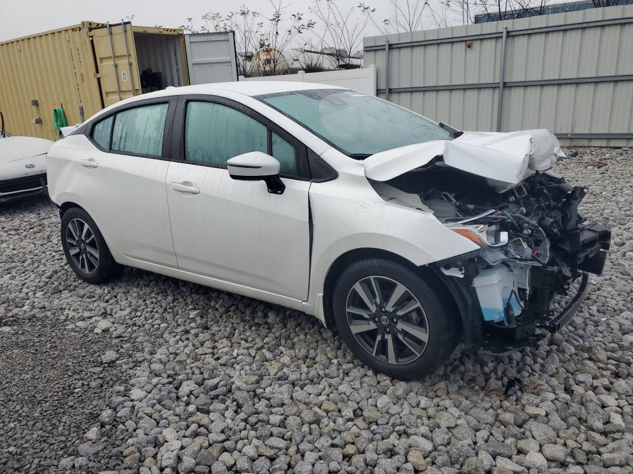 2021 Nissan Versa - Image 4