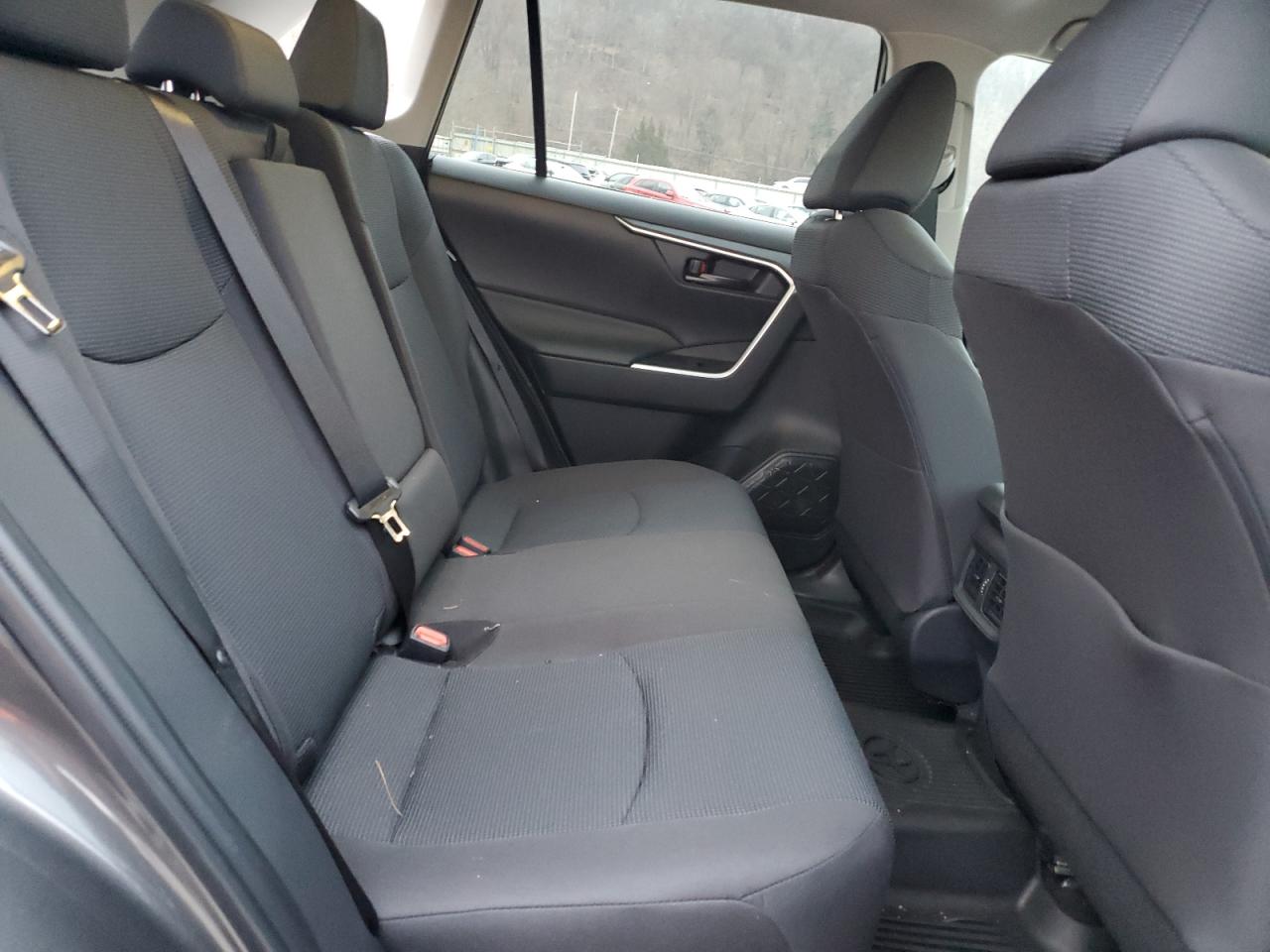 2023 Toyota RAV 4 - Image 11