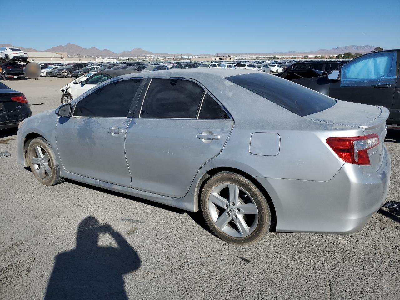 VIN 4T1BF1FK4DU227613 2013 TOYOTA CAMRY no.2