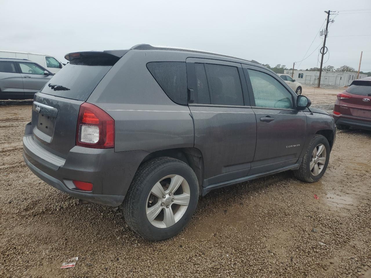 VIN 1C4NJDBB0ED800340 2014 JEEP COMPASS no.3