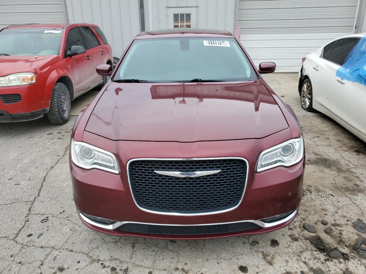 VIN 2C3CCARG6GH304728 2016 CHRYSLER 300 no.5