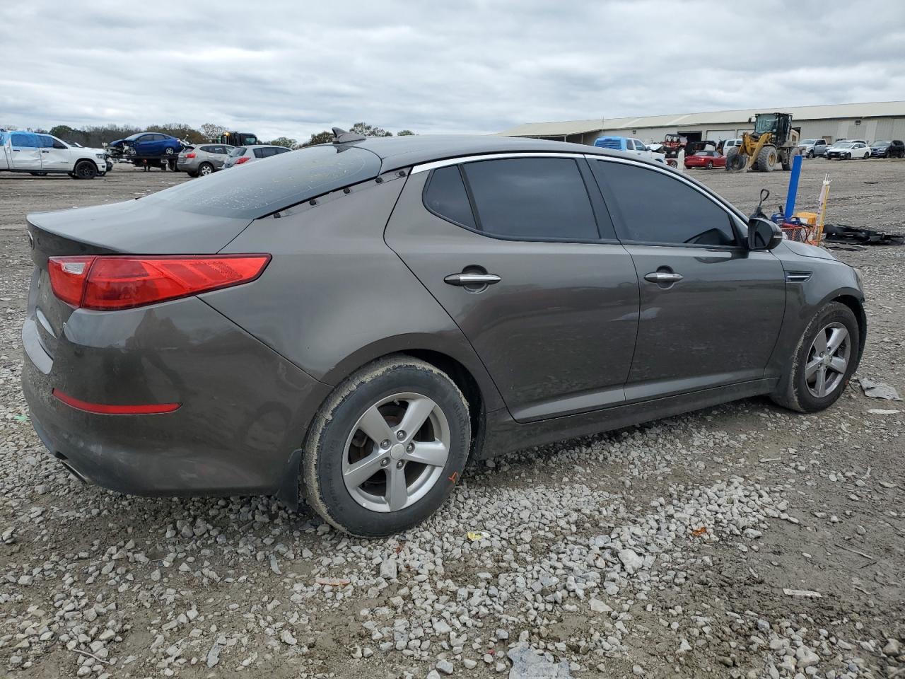 VIN 5XXGM4A7XFG360941 2015 KIA OPTIMA no.3