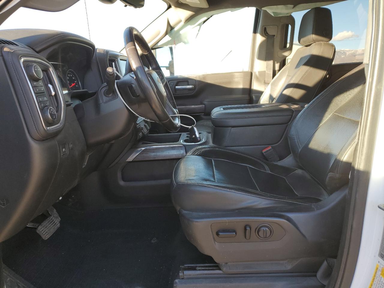 2020 Chevrolet Silverado - Image 7