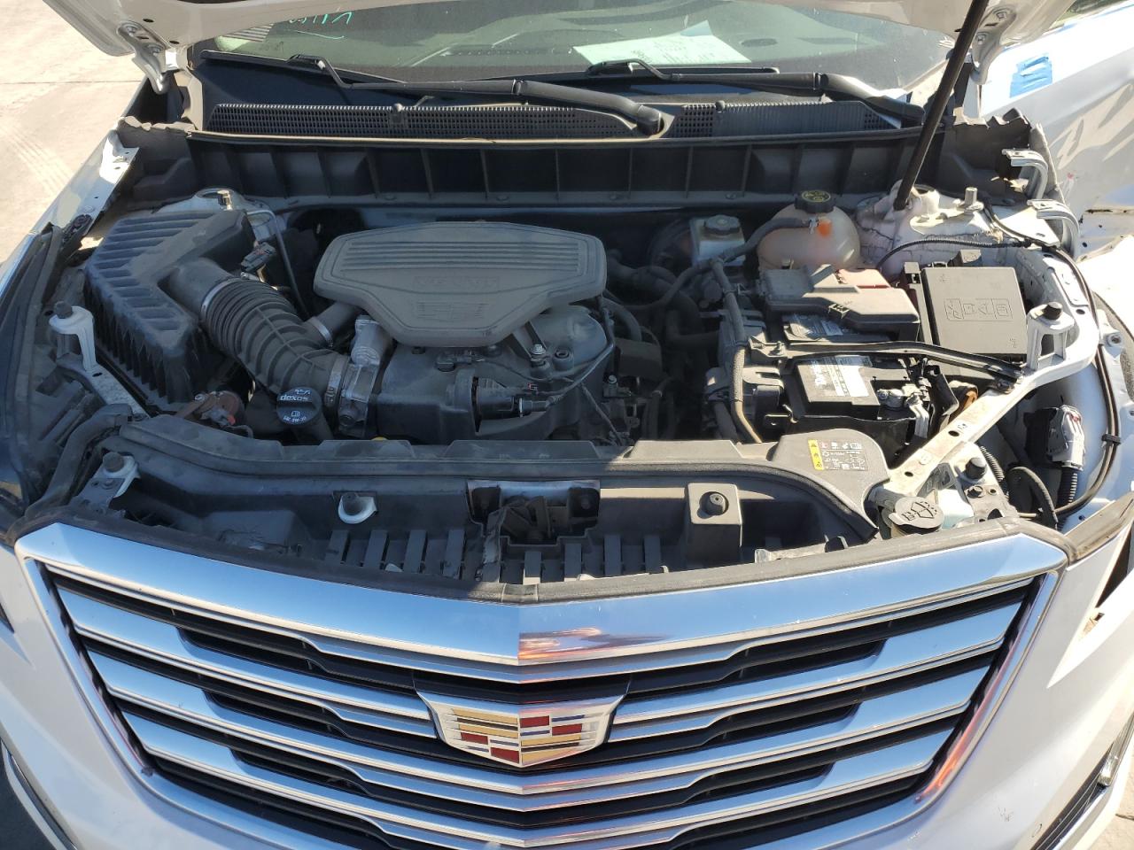 VIN 1GYKNCRS7KZ124050 2019 CADILLAC XT5 no.12