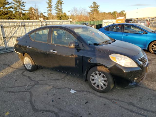 Sedans NISSAN VERSA 2013 Czarny