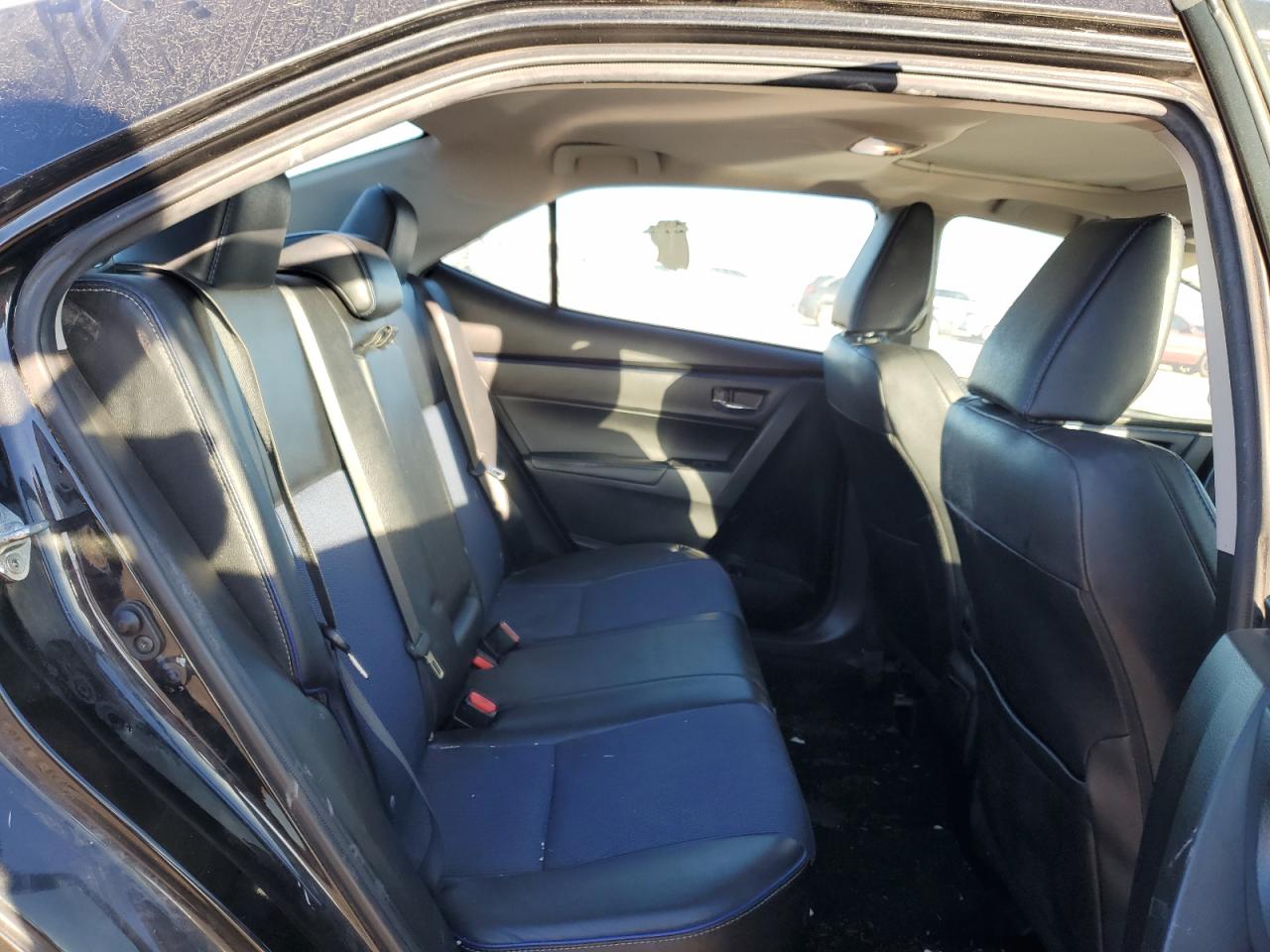 2017 Toyota Corolla - Image 10