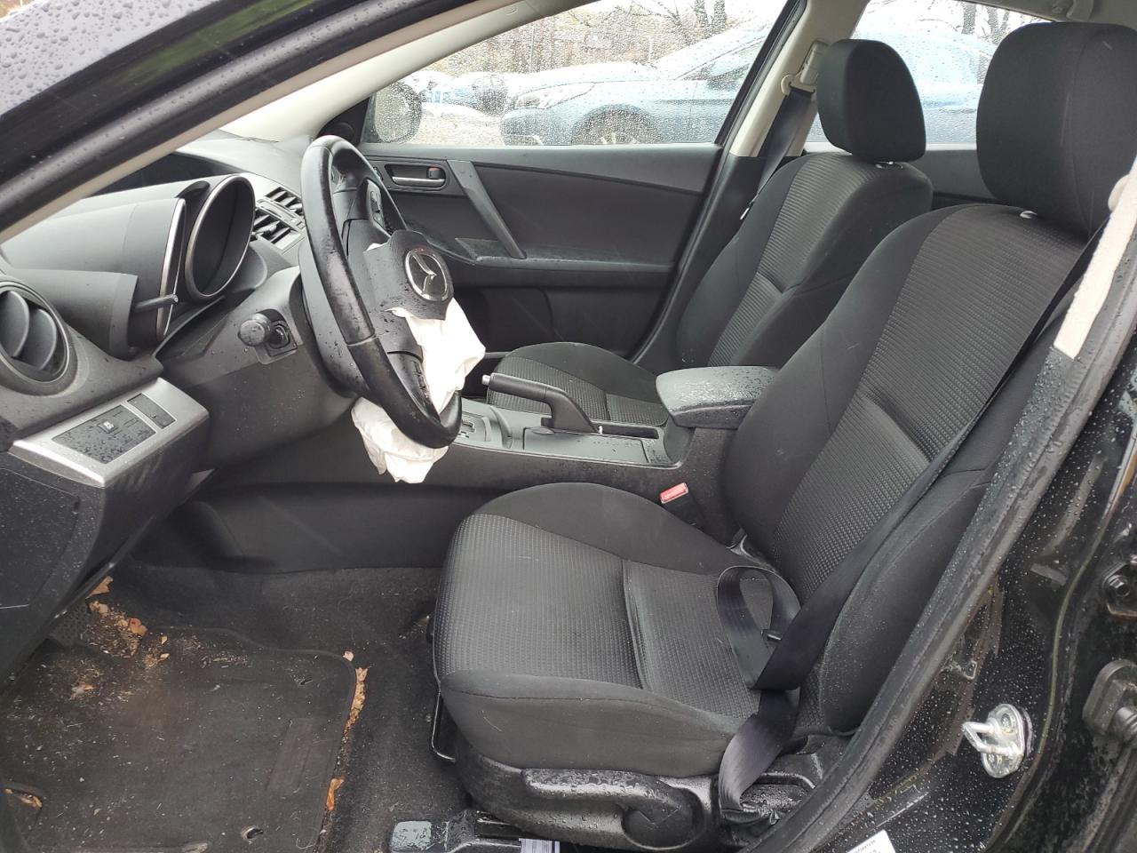 2013 Mazda 3 - Image 7