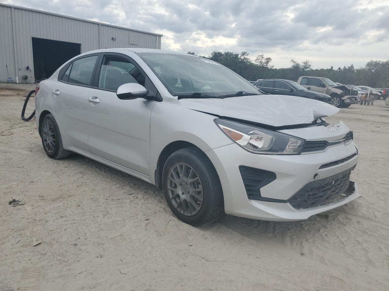 2022 Kia Rio - Image 4
