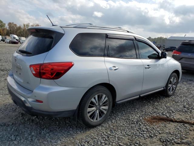  NISSAN PATHFINDER 2018 Серебристый