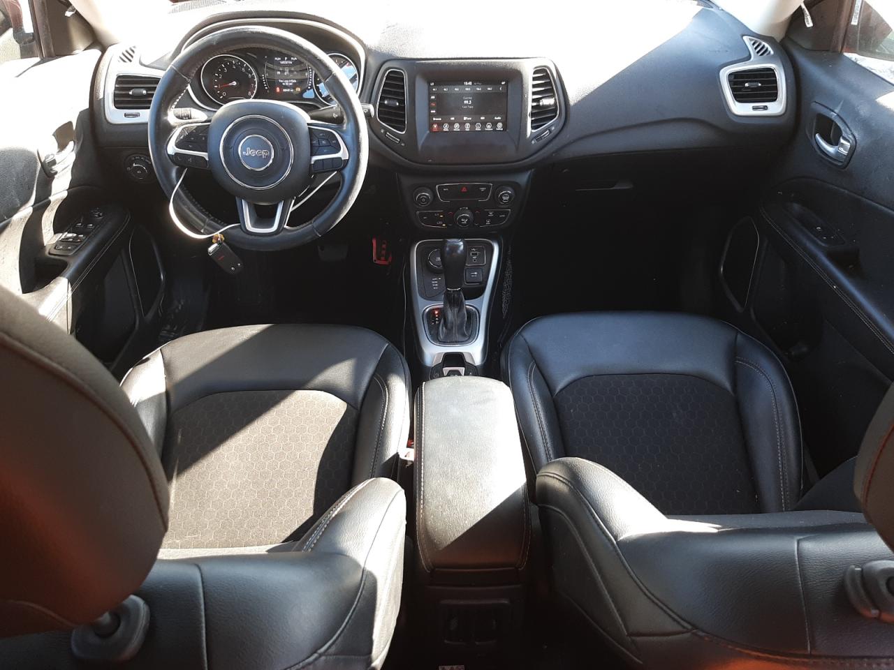 2019 Jeep Compass - Image 8