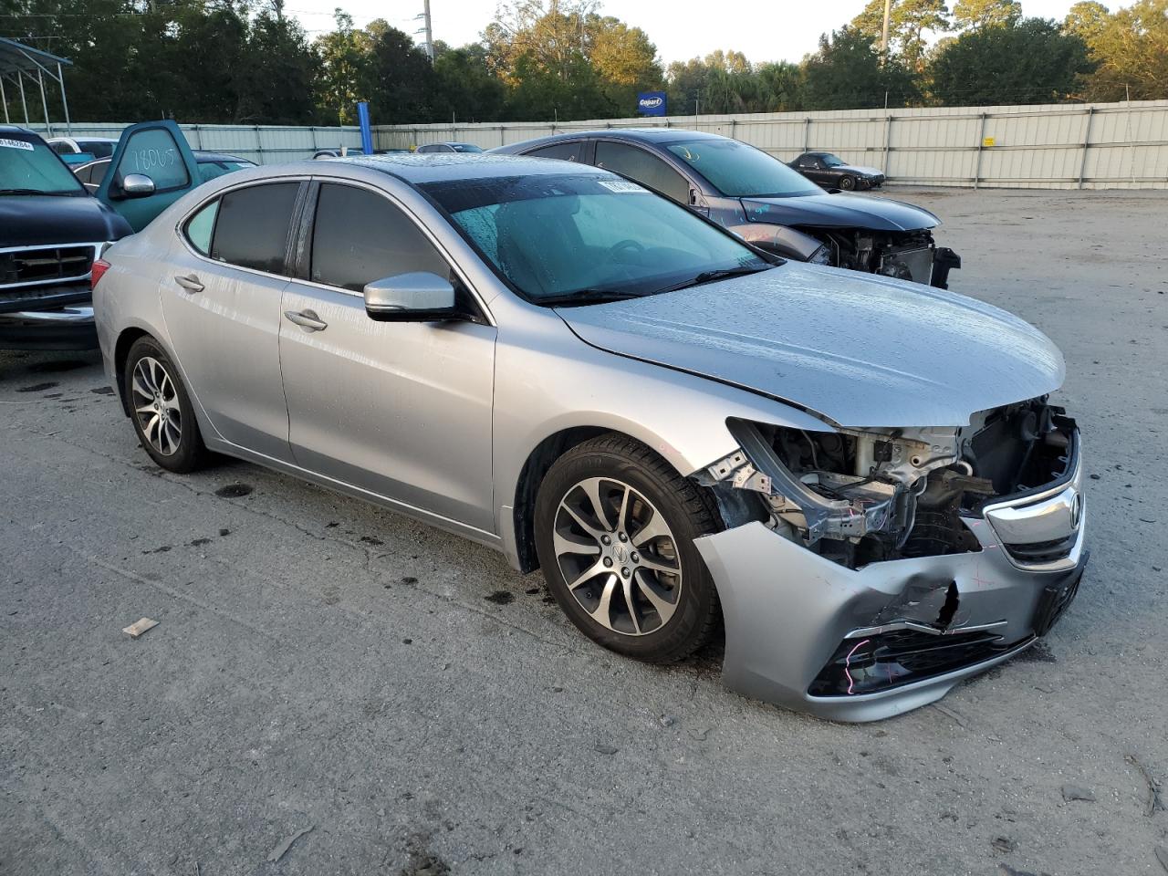 VIN 19UUB1F58HA010495 2017 ACURA TLX no.4