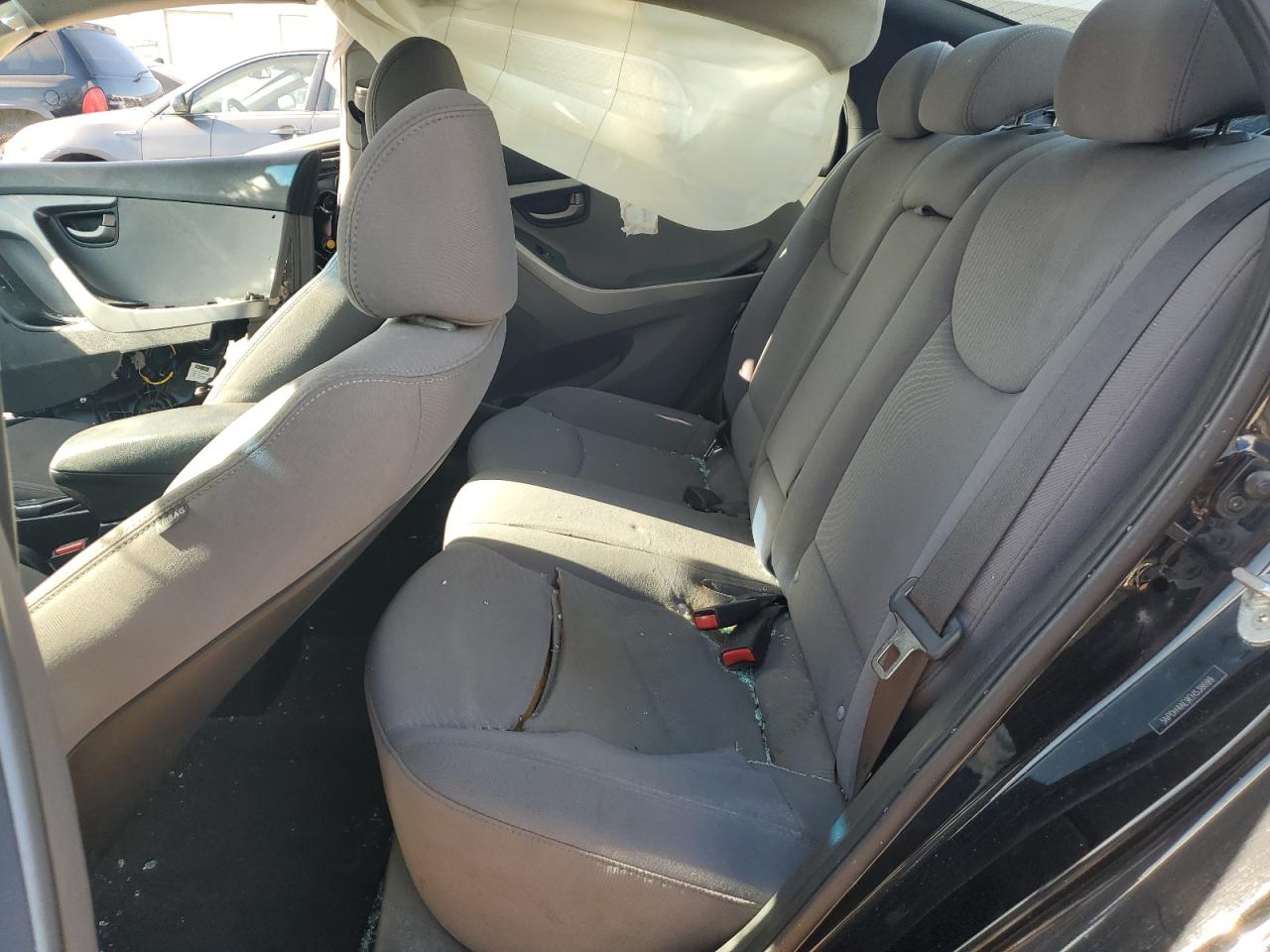 2014 Hyundai Elantra - Image 10