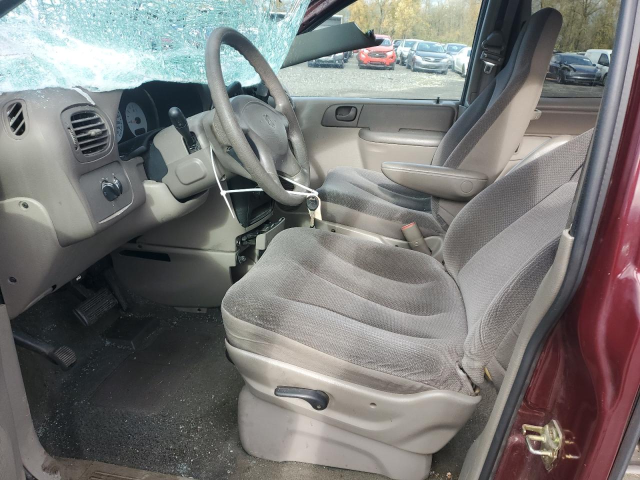 2002 Dodge Caravan - Image 7