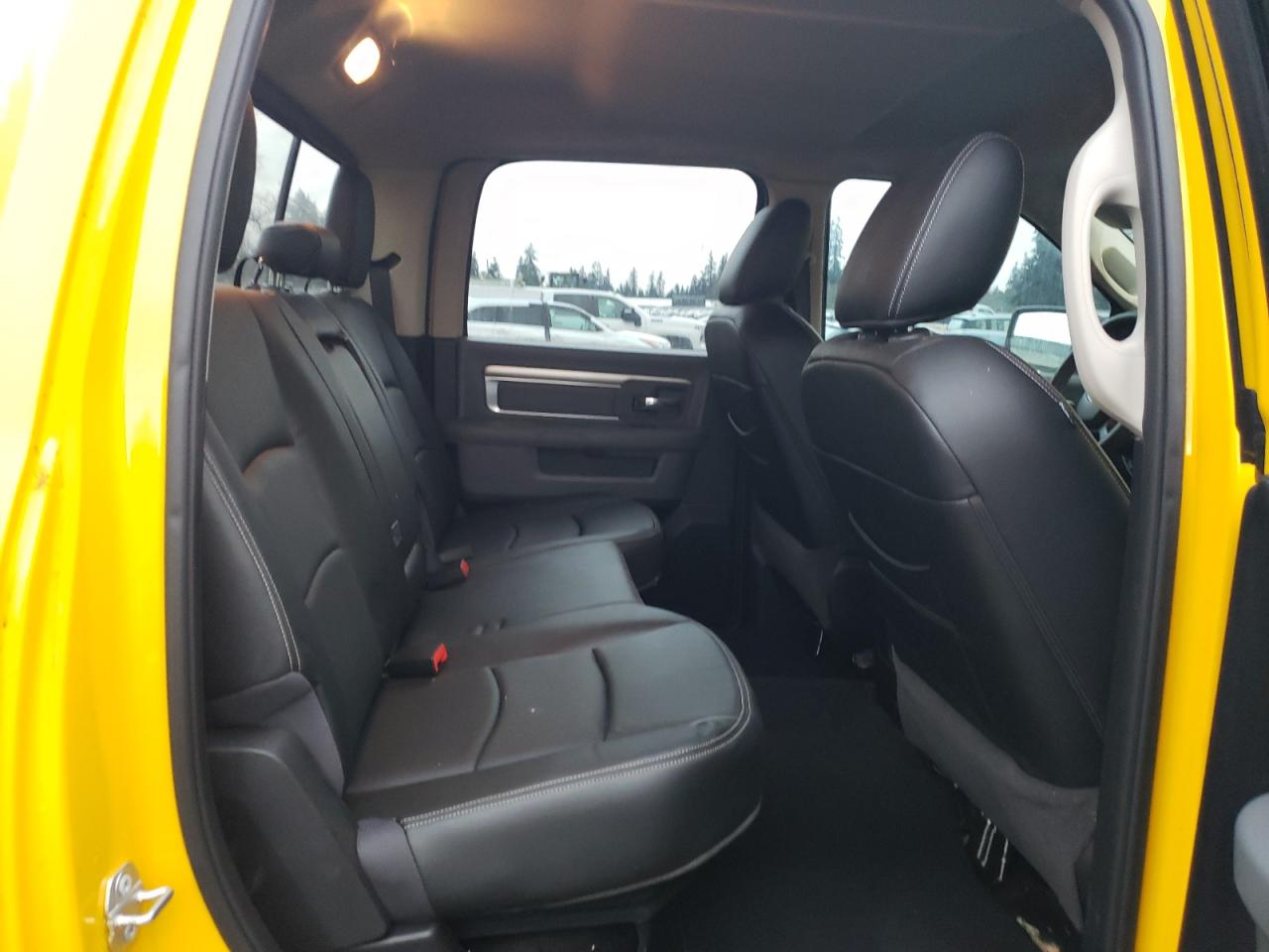 2016 RAM 1500 - Image 10