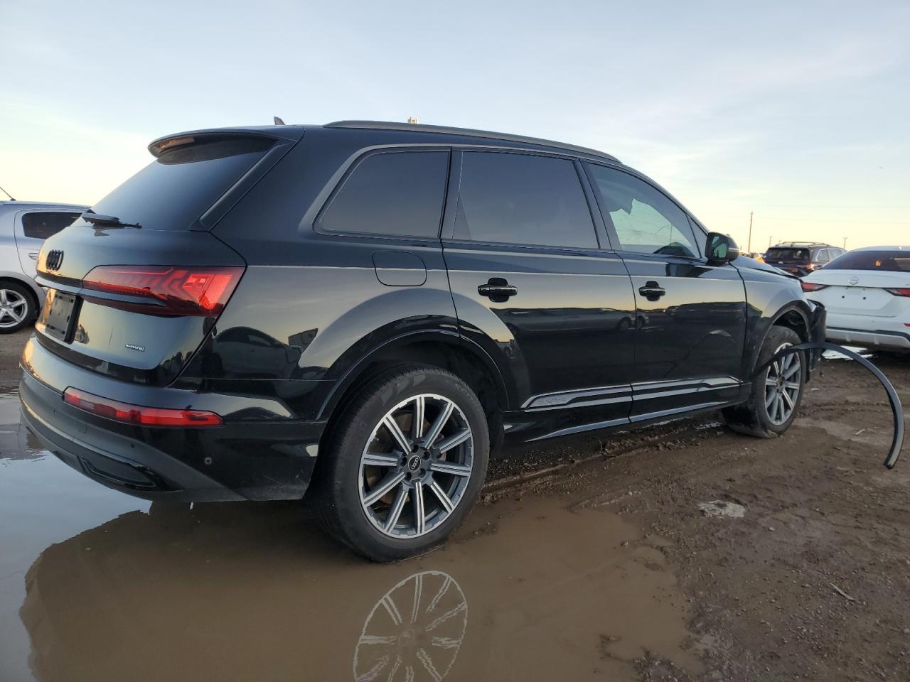 2023 Audi Q7 - Image 3