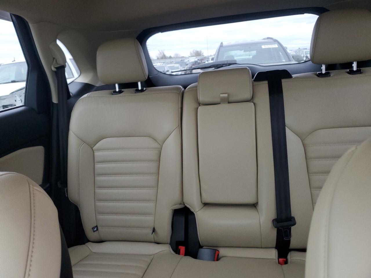2018 Ford Edge - Image 10