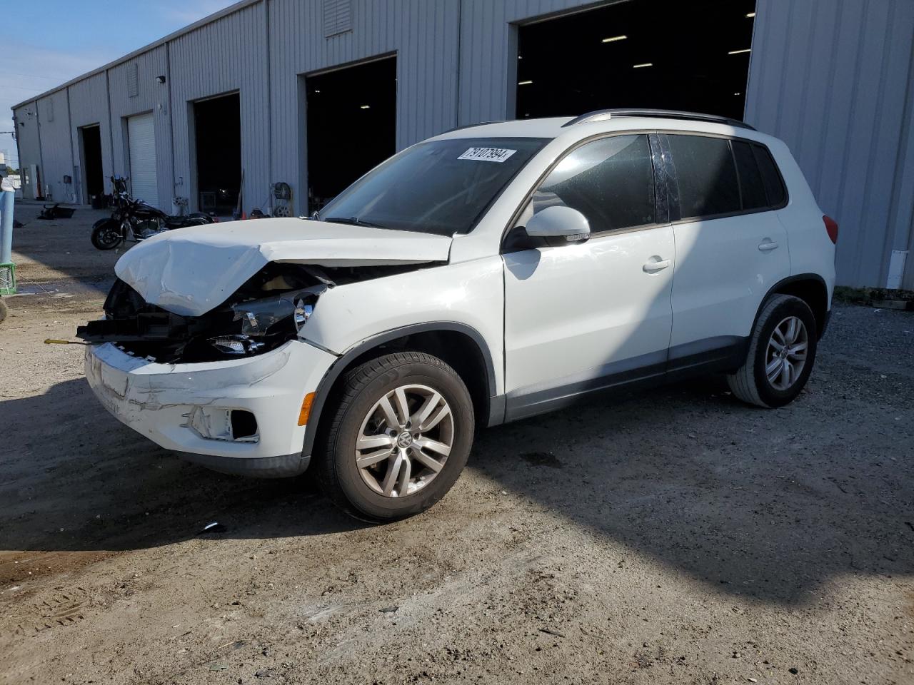 2017 Volkswagen Tiguan - Image 1