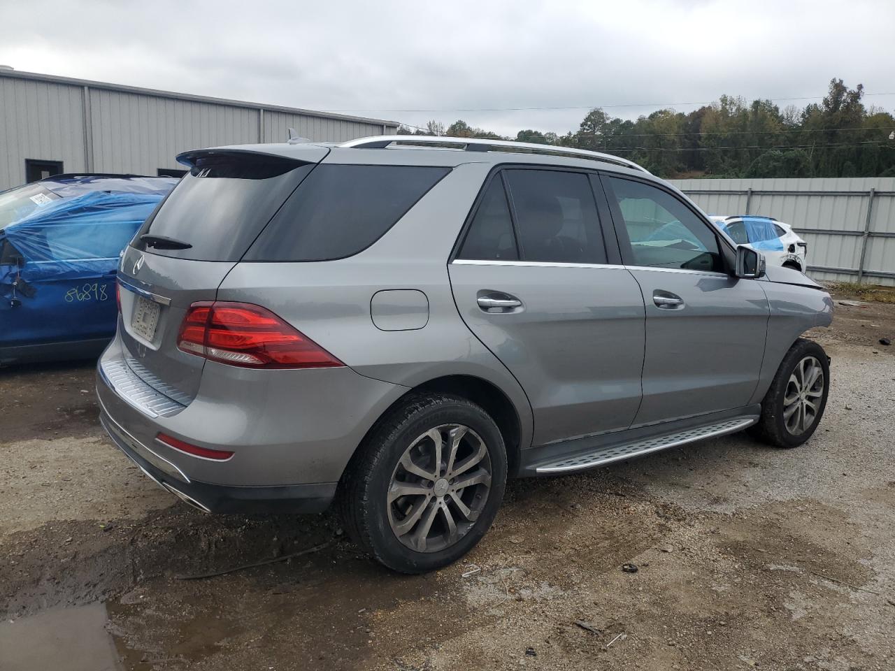 2016 Mercedes-Benz GLE - Image 3