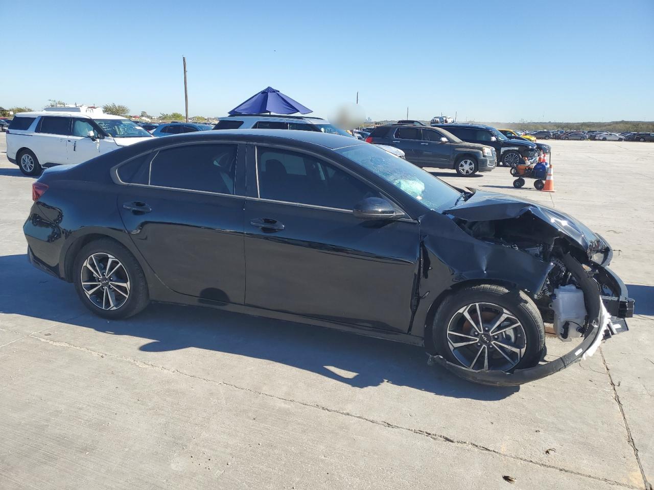 2024 Kia Forte - Image 4