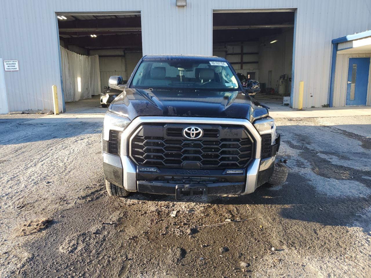 2022 Toyota Tundra - Image 5