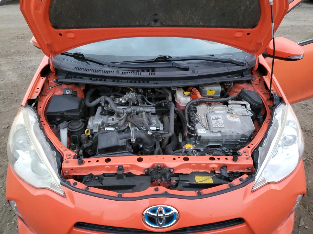 2013 Toyota Prius C VIN: JTDKDTB34D1035310 Lot: 81981374