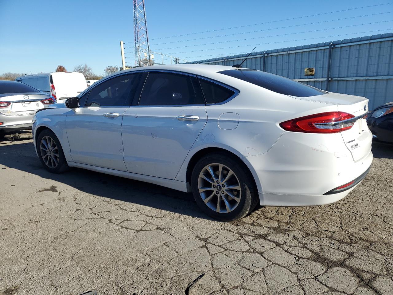 VIN 3FA6P0HD7HR305087 2017 FORD FUSION no.2